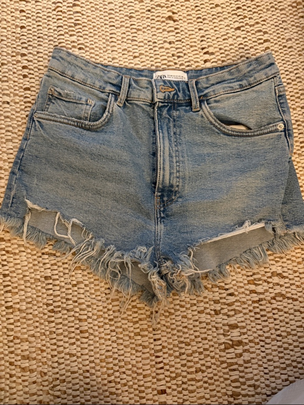 Zara Light Wash Frayed Hem Denim Shorts